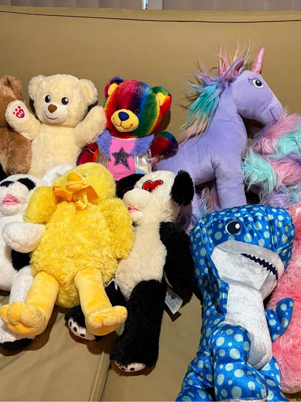 18 buil a bear plush
